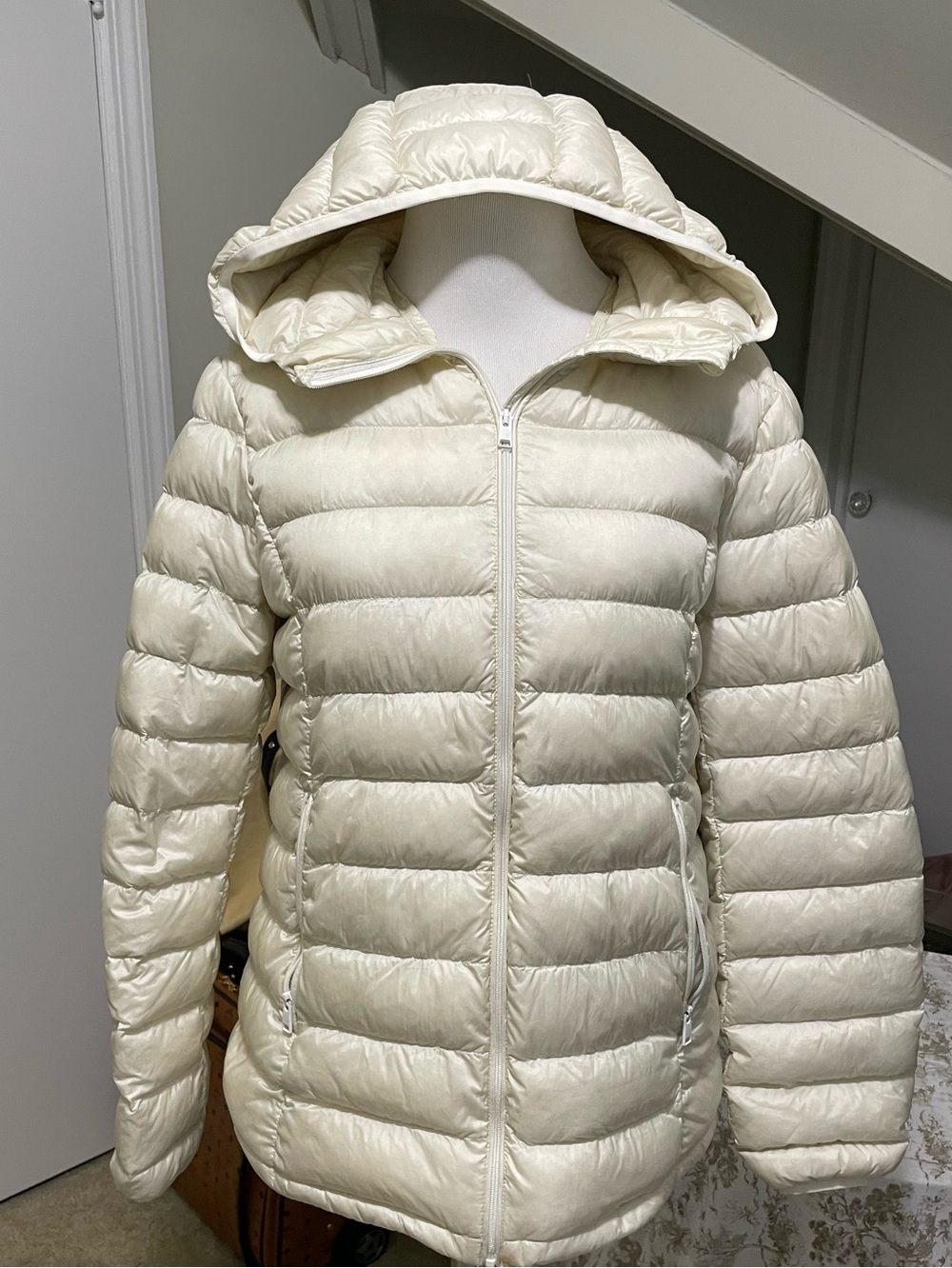 Babaton Cream Quilted Packable Puffer Jacket with Hood